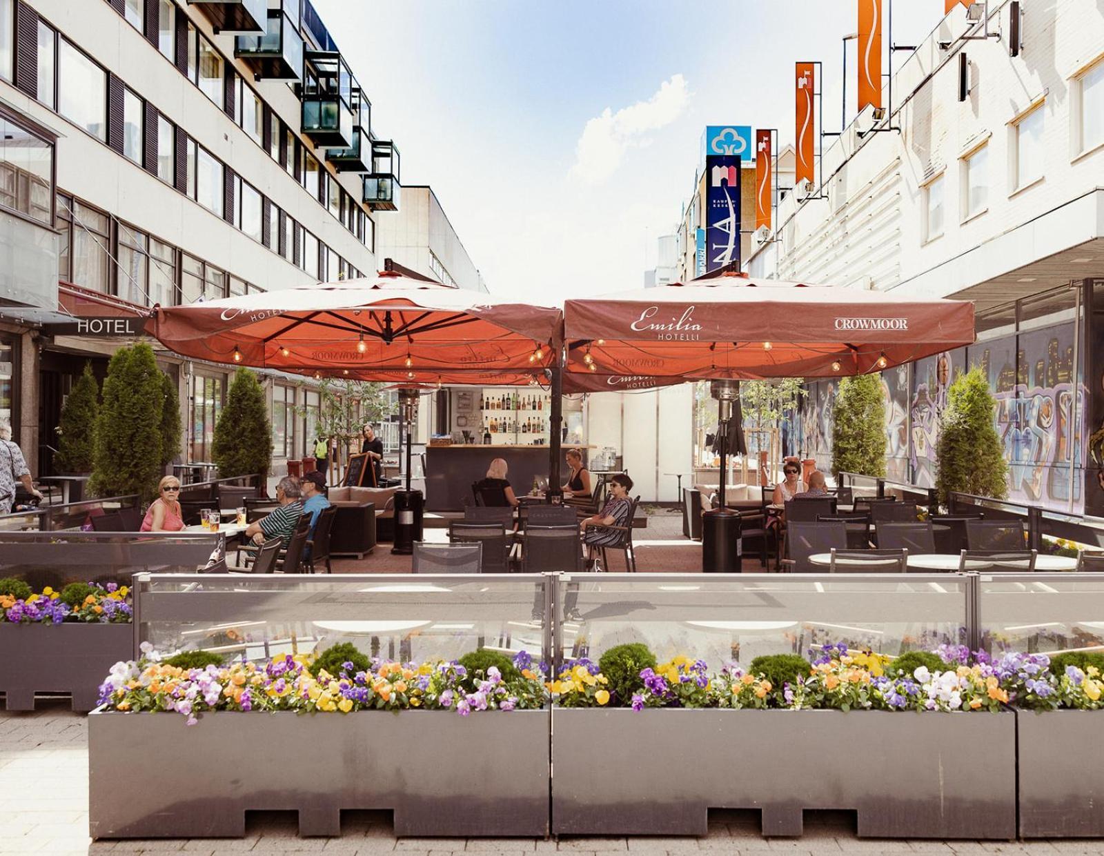 Hotel Emilia Гямеенлінна Екстер'єр фото